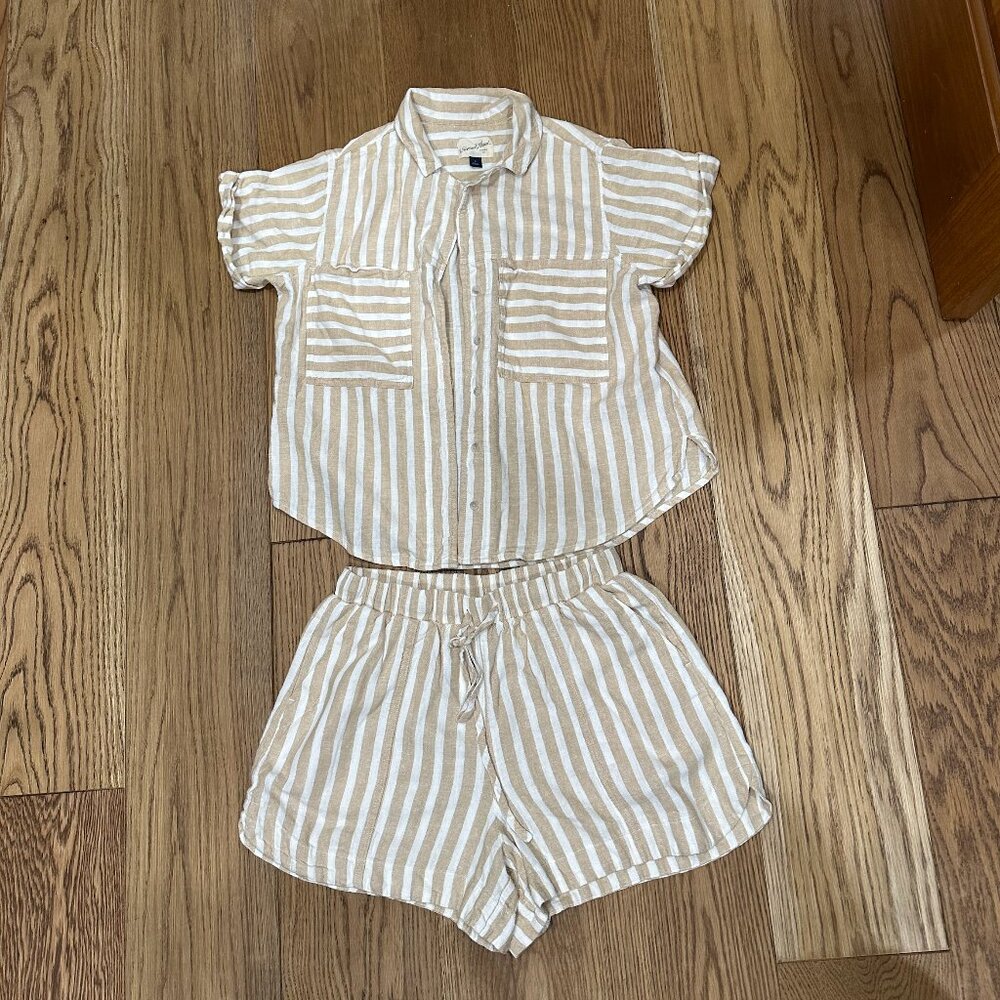 Universal Thread, size small, linen shirt and shorts